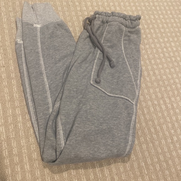 Abercrombie Joggers - Picture 1 of 3